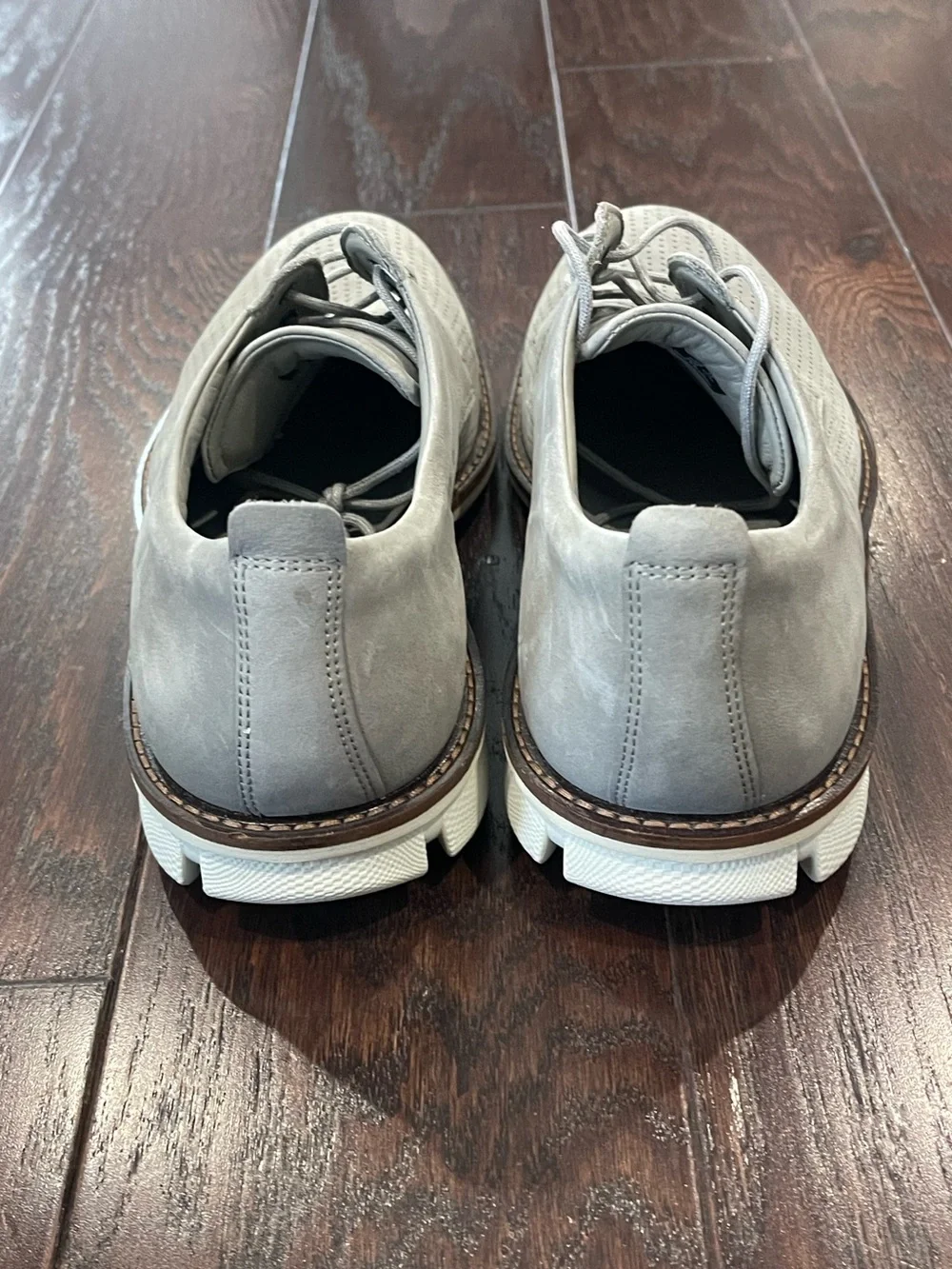 ECCO Men size 42 (8.5/9US) Melbourne Oxford gray suede preforated dress shoes